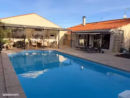 maison de charme de plein pied 160m2-piscine-dpe b- portet sur garonne