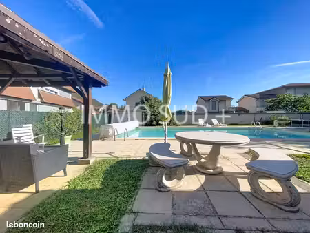 villa 5 pièces 140 m²