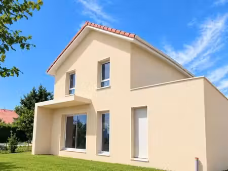 villa 4 pièces 94 m²