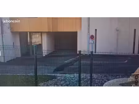 garage location