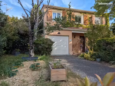 maison familiale de 121 m² – 4 chambres – jardin arboré sans vis-à-vis – écoles à pied – q