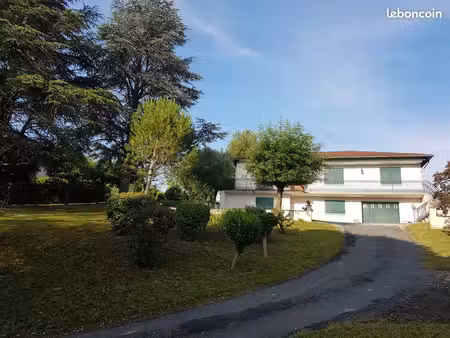 maison 7 pièces avec sous-sol et terrain divisible