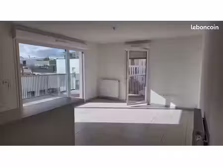 t3 à vendre bordeaux bassins à flots