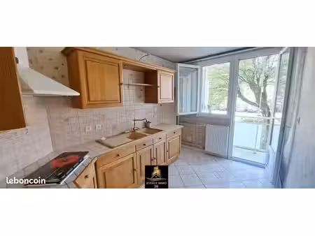 appartement 3 pièces 55 m²