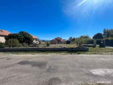 terrain constructible 820 m² – saint‑clair‑de‑la‑tour (secteur mauchamp)