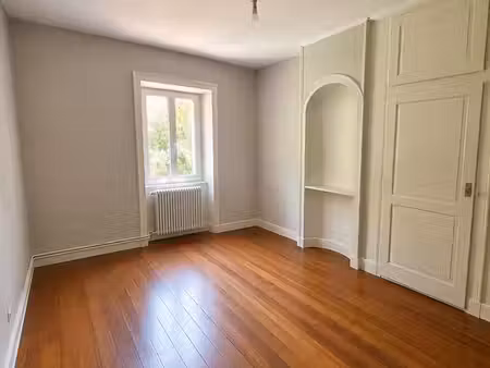 appartement 3 pièces 87 m²