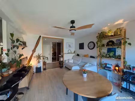 t4 80 m² balcon  vue vercors  eaux claires