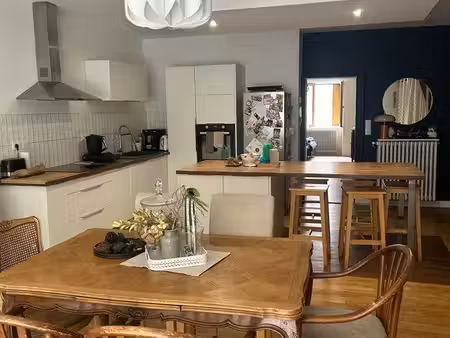 maison de ville/immeuble 220m2 avec jardin