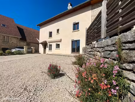 maison 5 pièces 108 m²