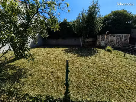 location f3 dole avec terrain