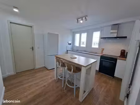 appartement t2 48m2 + sous sol 23 m2