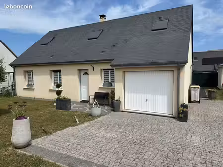 maison 115 m² – 4 chambres – vie de plain-pied – terrain 459 m² – vue dégagée
