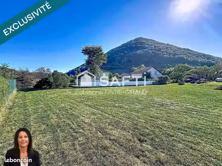terrain 700 m² chirens