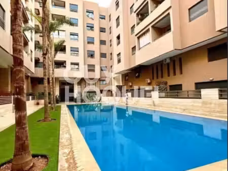 à vendre: appartement 3 chambres bien situé à 3 min de m avenue