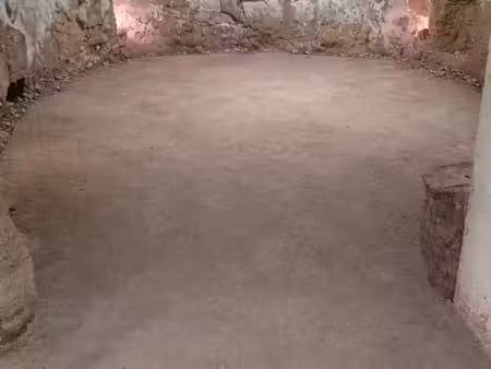 cave à louer