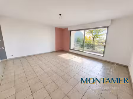 rare t3 avec terrasse et garage au calme  en plein coeur de l
