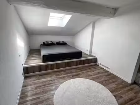 t2 48 m² avec mezzanine – centre-ville de mont-de-marsan
