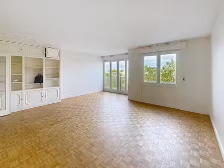 appartement 2 pièce(s) 73.79 m2
