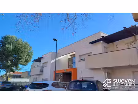 t3 récent avec terrasse et 2 stationnements – idéal investis