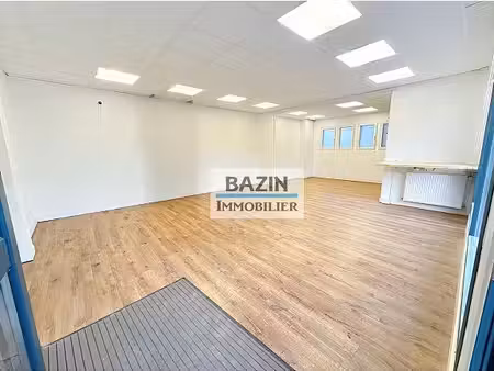 local professionnel - 40m ²