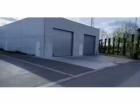 bâtiment d’entreprise à louer à middelkerke pour € 625
