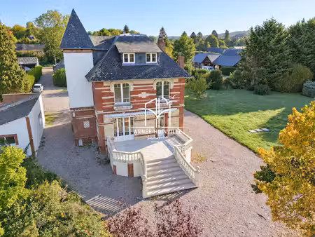 propriété de 240 m² sur un parc de 1 2 hectare