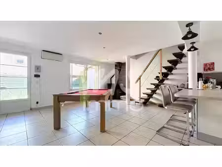 maison t7 de 210 m² - chorges