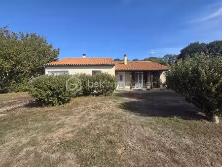 pavillon de 108 m² à civray