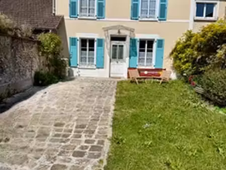 magnifique maison de ville entièrement rénovée!