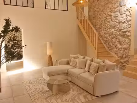 maison de ville rénovée avec t2 indépendant