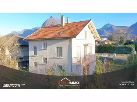 maison 6 pièces 105 m²