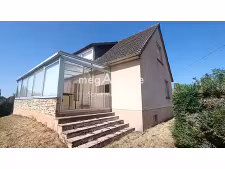 pavillon sur sous-sol de 132 m² et ses dependances