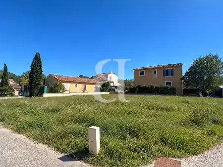 terrain au sein d'un quartier agréable proche de vaison-la-roma