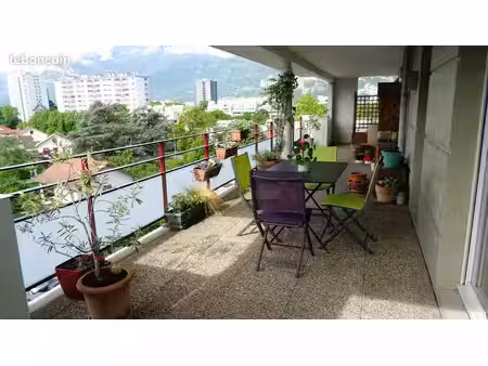 appartement 5 pièces 109 m²
