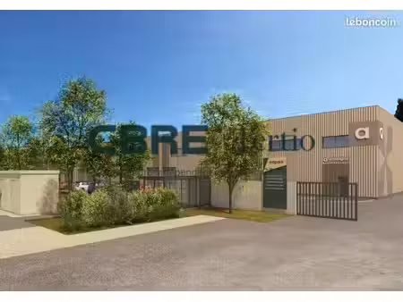 local d'activite 323 m² mettray