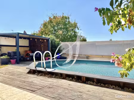villa 5 pièces 121 m²