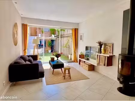 maison avec extérieur  garage  cave et dépendance