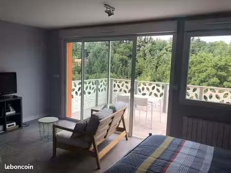 studio meuble