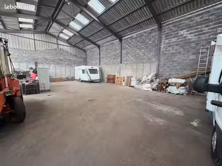 location espace de stockage pour camping car ou autres