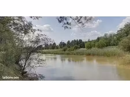 territoire boisé avec étang