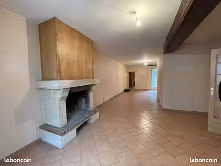 maison de ville à rénover avec dépendance jardin