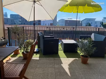 appartement 4 pièces 103 m2 + terrasse 20 m2 + parking(s) - bassins à flot