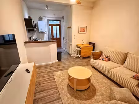 t2 meublé 37 m² – hyper-centre bourgoin – gare à pied