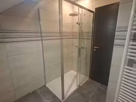 appartement sous-comble  2 chambres