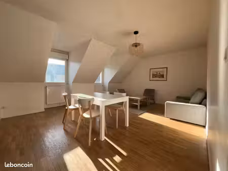 appartement t2 mansardé – proche du centre-ville  rue nationale  place washington et gare