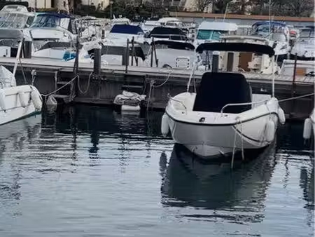 place de port cannes marina