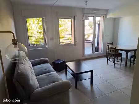 location t2 meublé