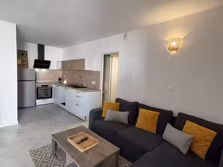 t2 meuble centre la grande motte