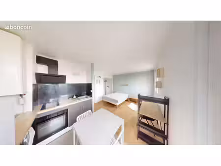 studio 1 pièce 24 m²