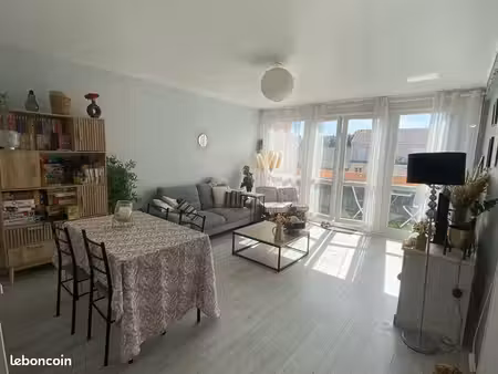grand t2 meublé de 57 m2 lumineux